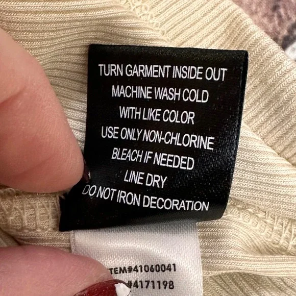 Torrid 2X NWT Champagne Ribbed Crew Neck Sequin Sleeve Long Sleeve Top 41055056 - Picture 9 of 15